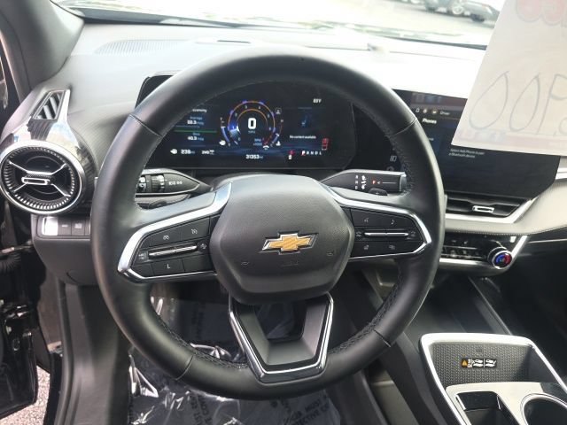 Used 2025 Chevrolet Equinox LT w/ Convenience Package II AWD/4WD image 18