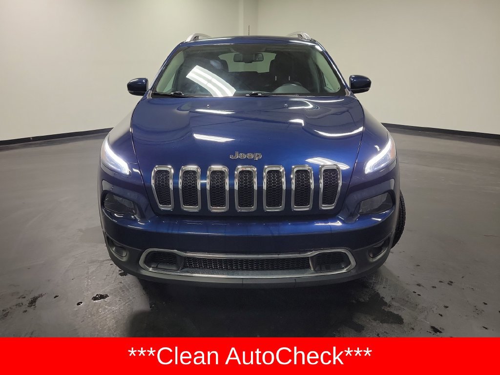 Used 2018 Jeep Cherokee Limited AWD/4WD image 2