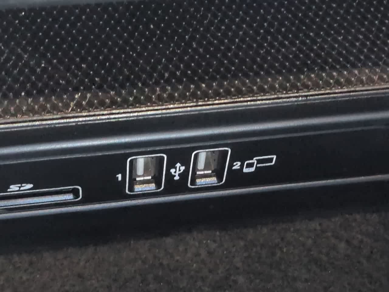 Used 2021 Mercedes-Benz C 300 Sedan image 21
