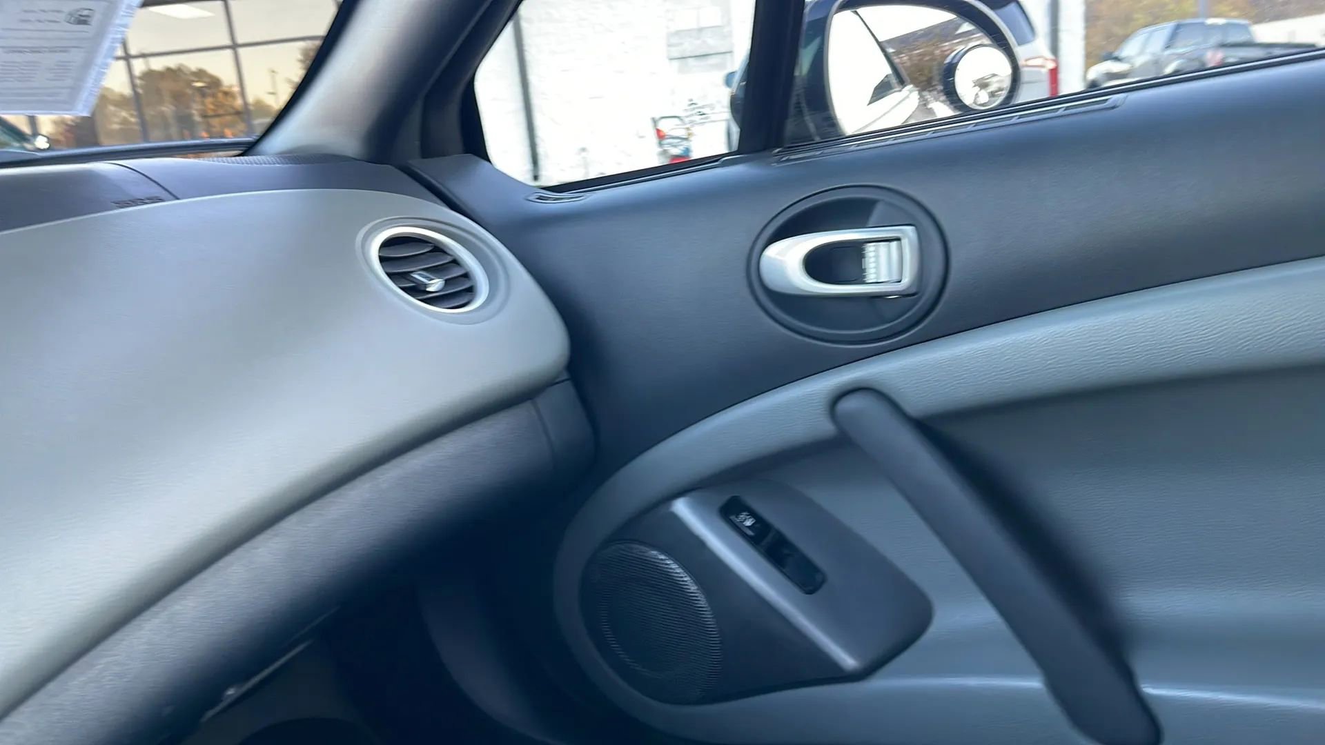 Used 2007 Mitsubishi Eclipse GT image 19