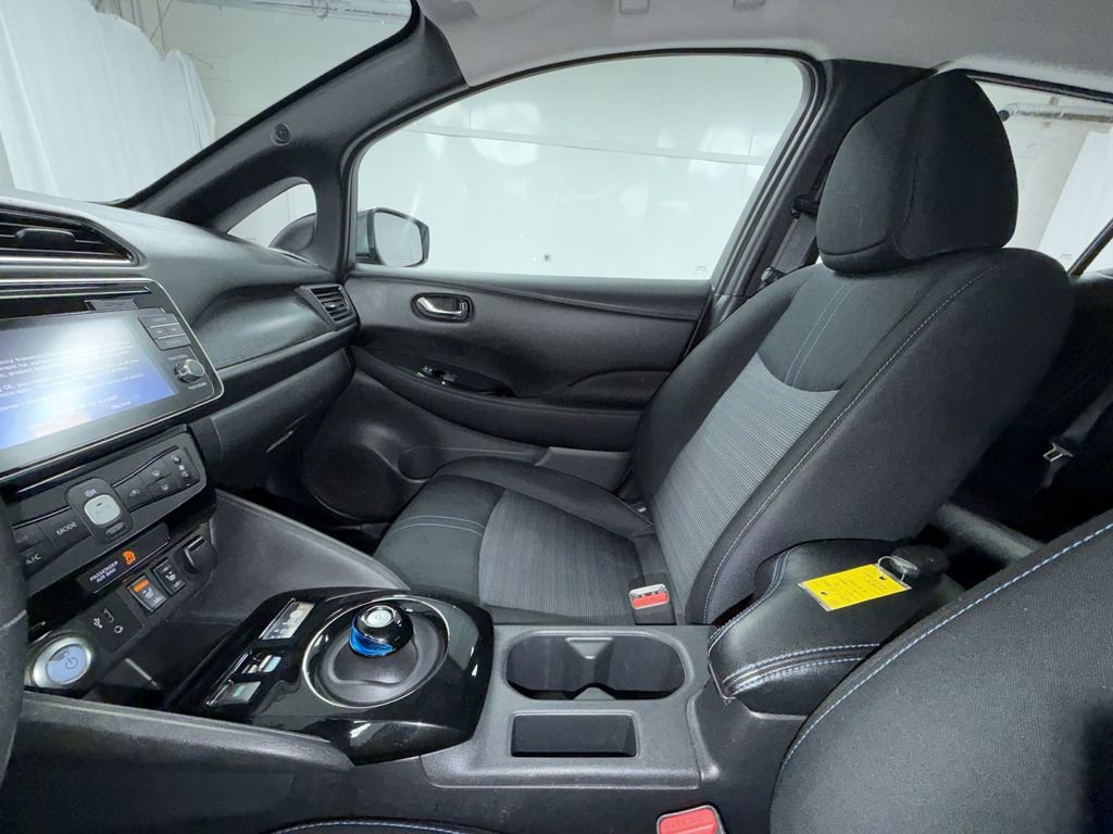 Used 2018 Nissan Leaf SV w/ SV All Weather Package FWD image 21