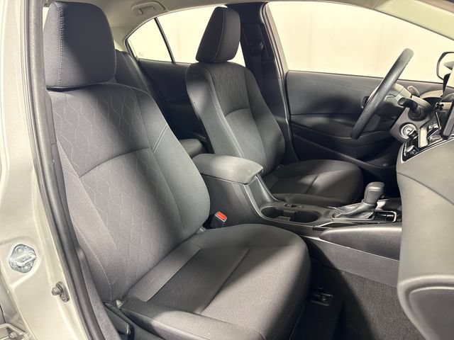Certified 2025 Toyota Corolla LE FWD image 14