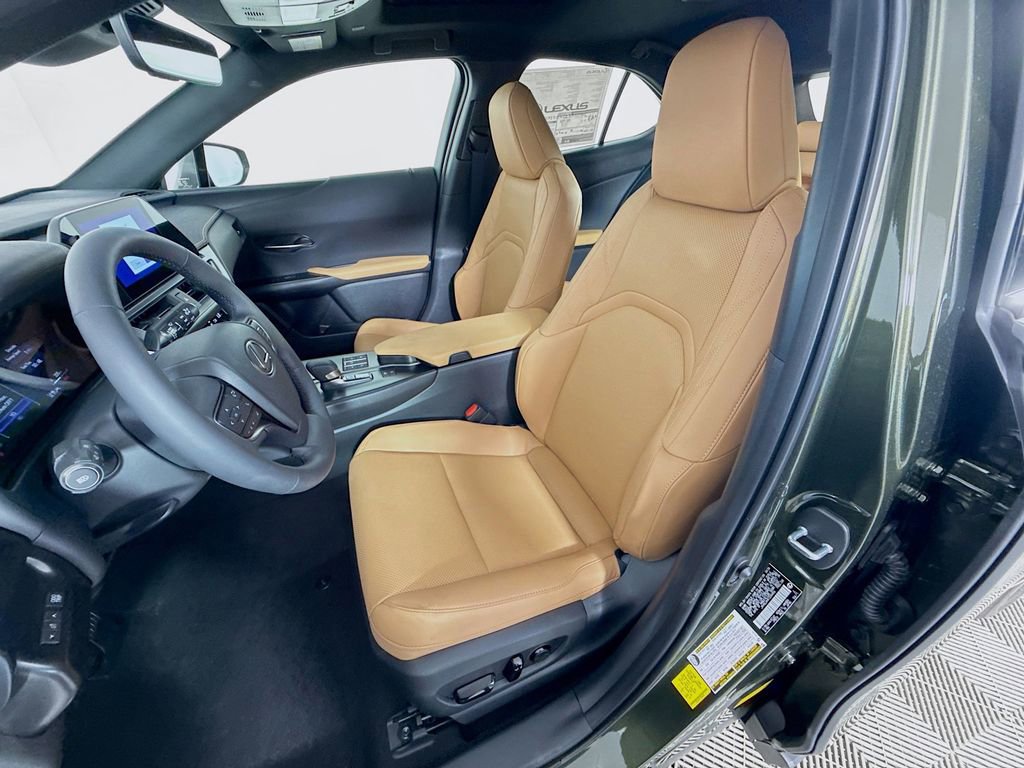 New 2026 Lexus UX 300h FWD image 16