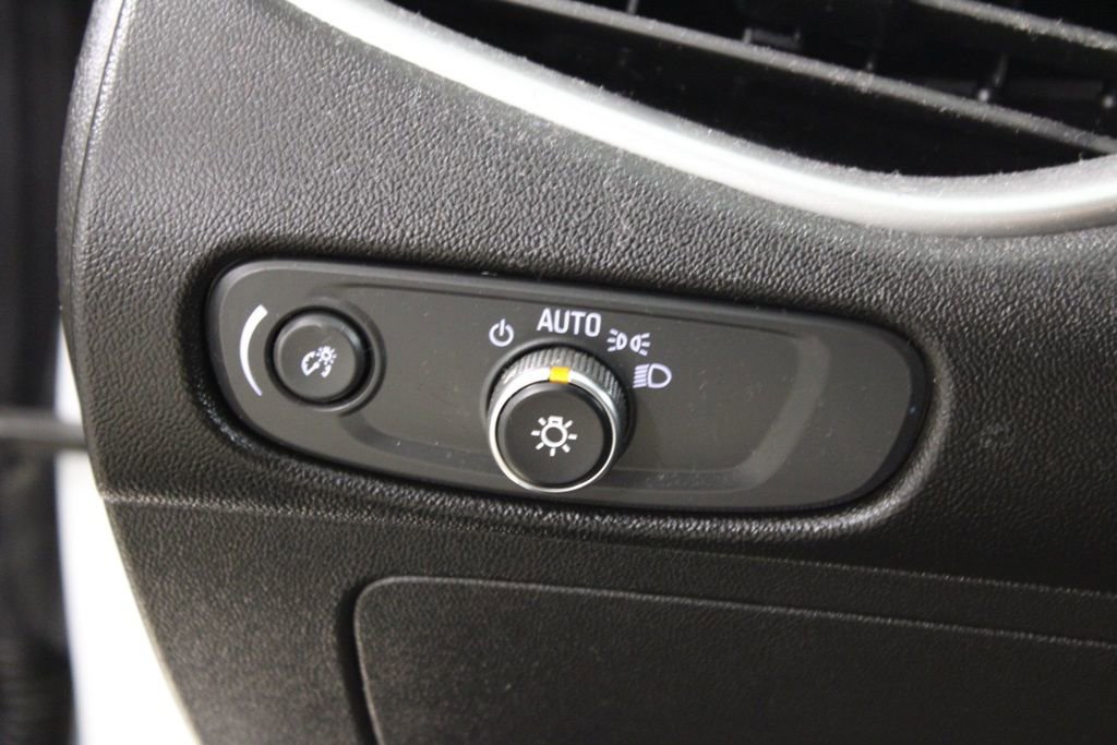 Used 2023 Chevrolet Malibu LT FWD image 20
