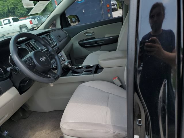 Used 2020 Kia Sedona L FWD image 22