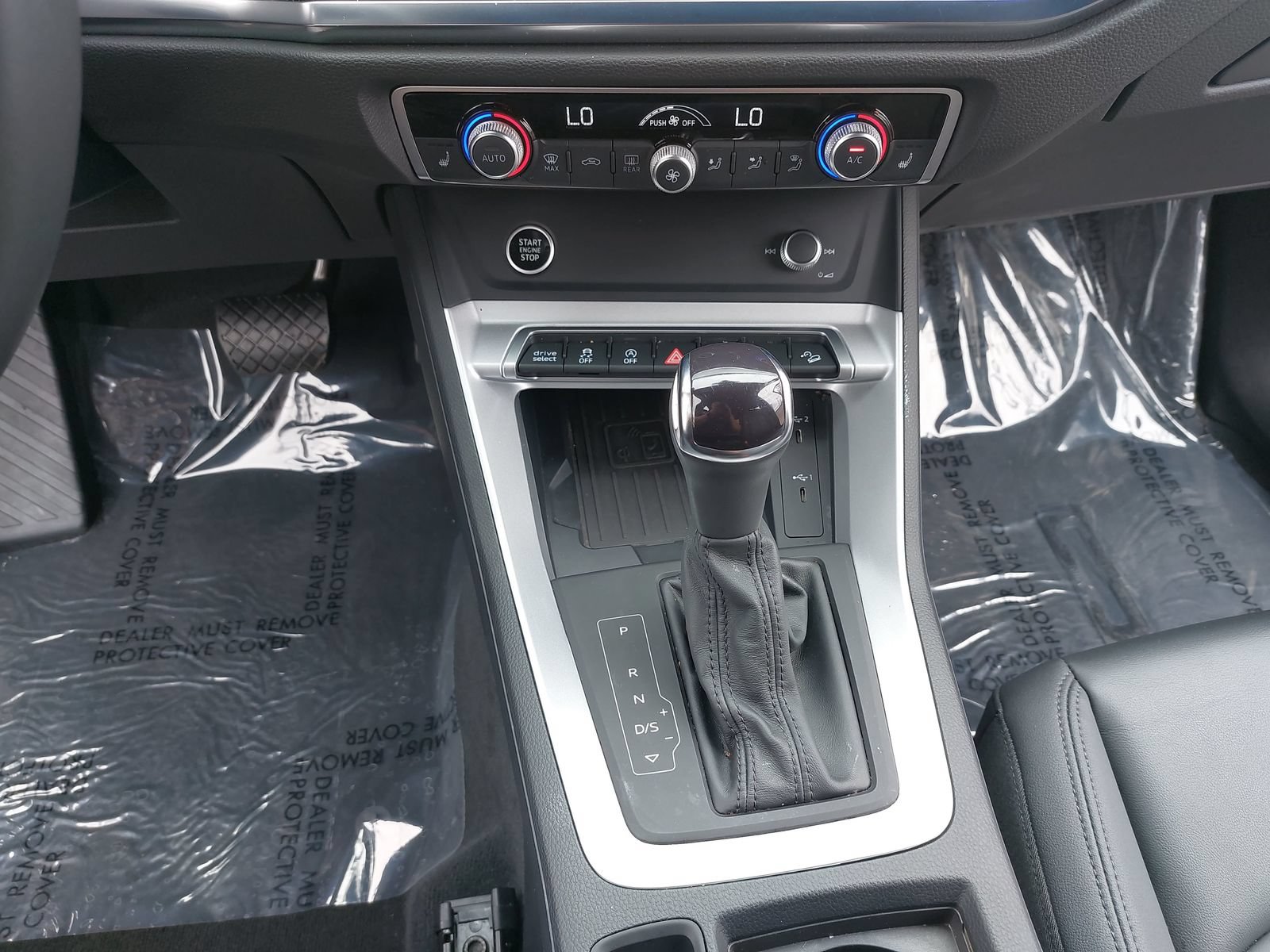 Certified 2025 Audi Q3 2.0T Premium w/ Convenience Package AWD/4WD image 22
