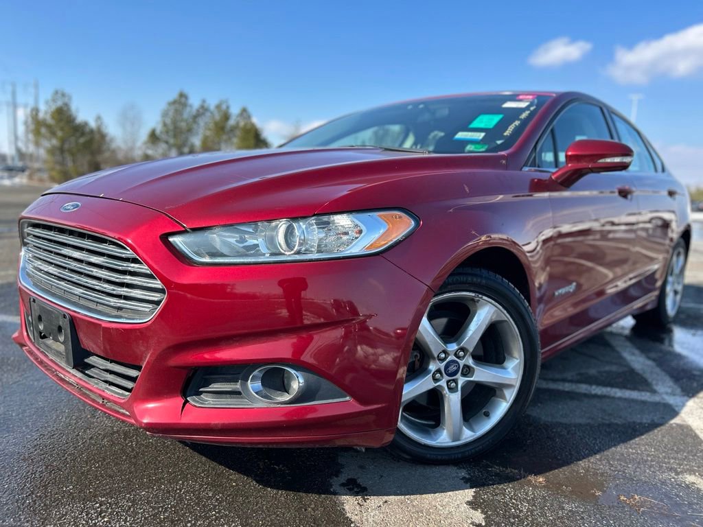 Used 2014 Ford Fusion SE w/ Equipment Group 501A image 2