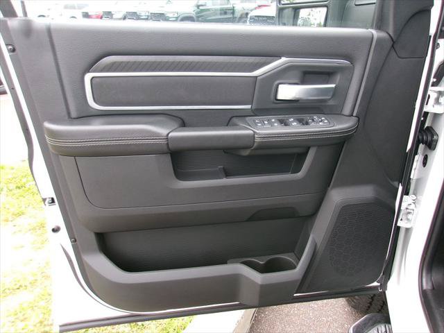 Certified 2025 RAM 2500 Big Horn AWD/4WD image 6