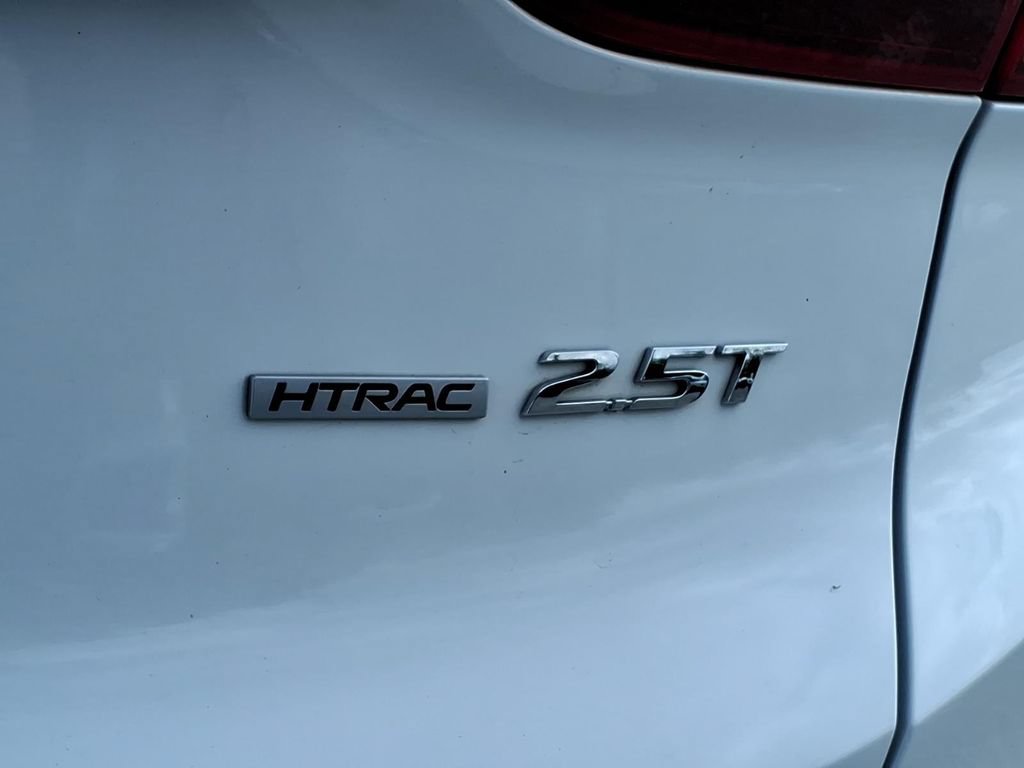 Used 2023 Hyundai Santa Fe Limited AWD/4WD image 17