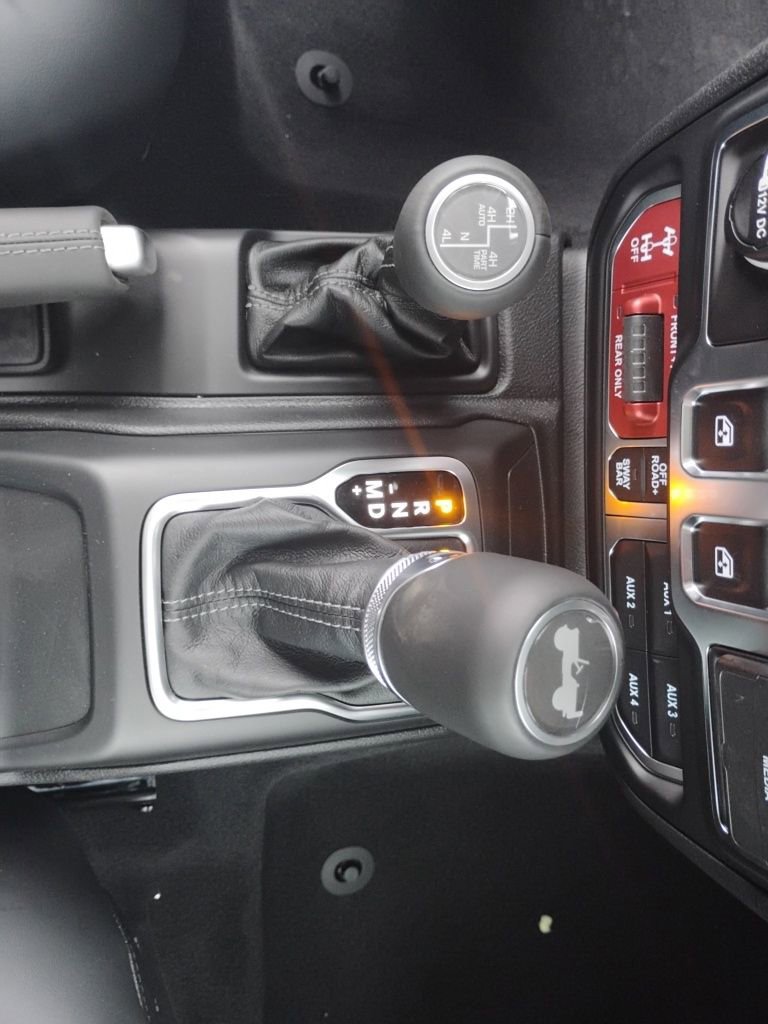 New 2026 Jeep Wrangler Rubicon w/ Xtreme 35 Tire Package image 23