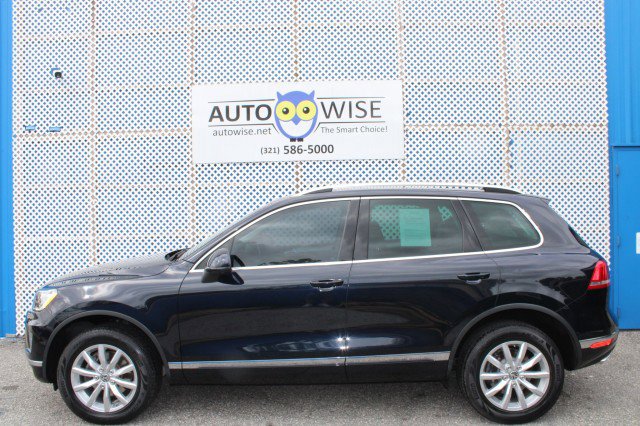 Used 2016 Volkswagen Touareg Sport AWD/4WD image 3