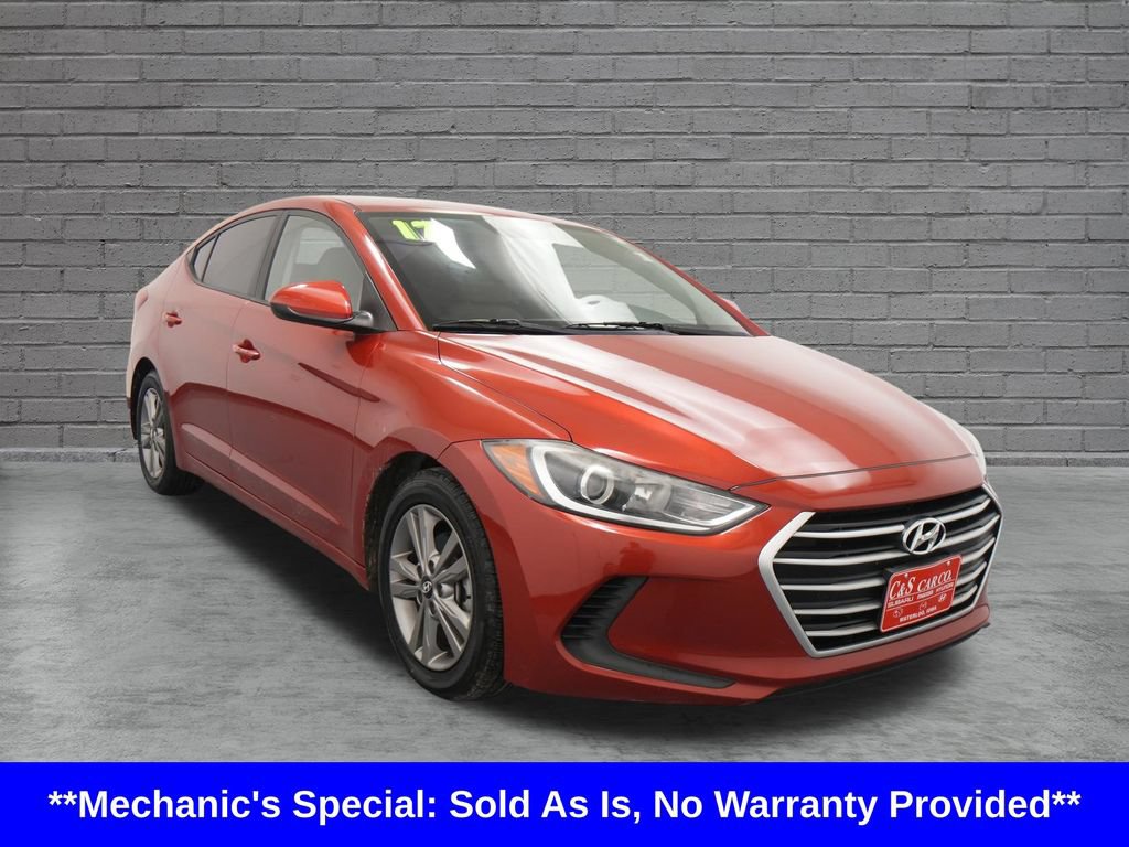Used 2017 Hyundai Elantra SE FWD image 1