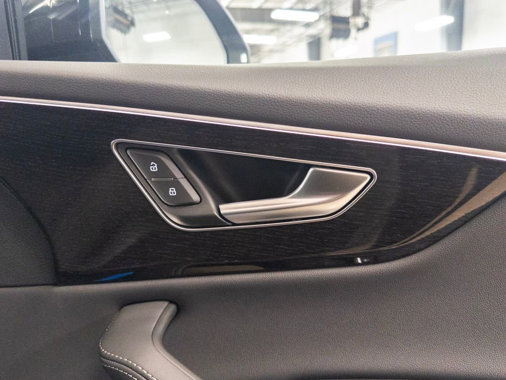 New 2026 Audi Q8 Premium Plus image 27