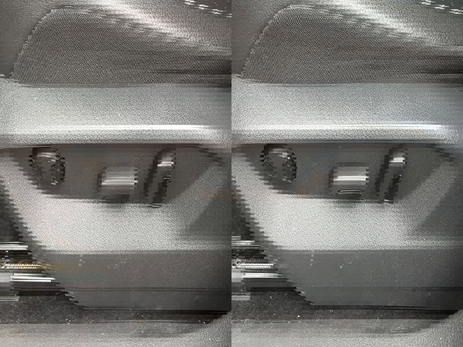 Used 2018 Volkswagen Tiguan SE image 17