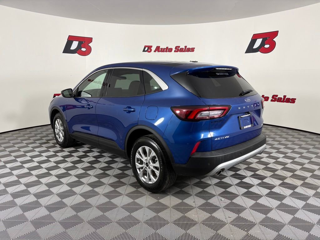 Used 2023 Ford Escape Active AWD/4WD image 5