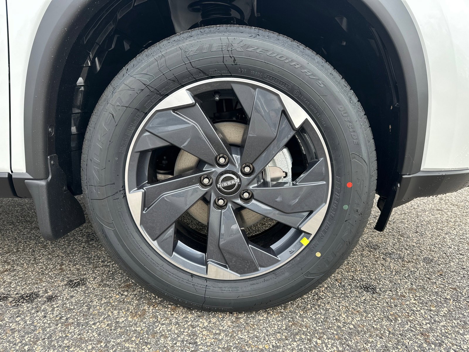 New 2026 Nissan Rogue SV image 12