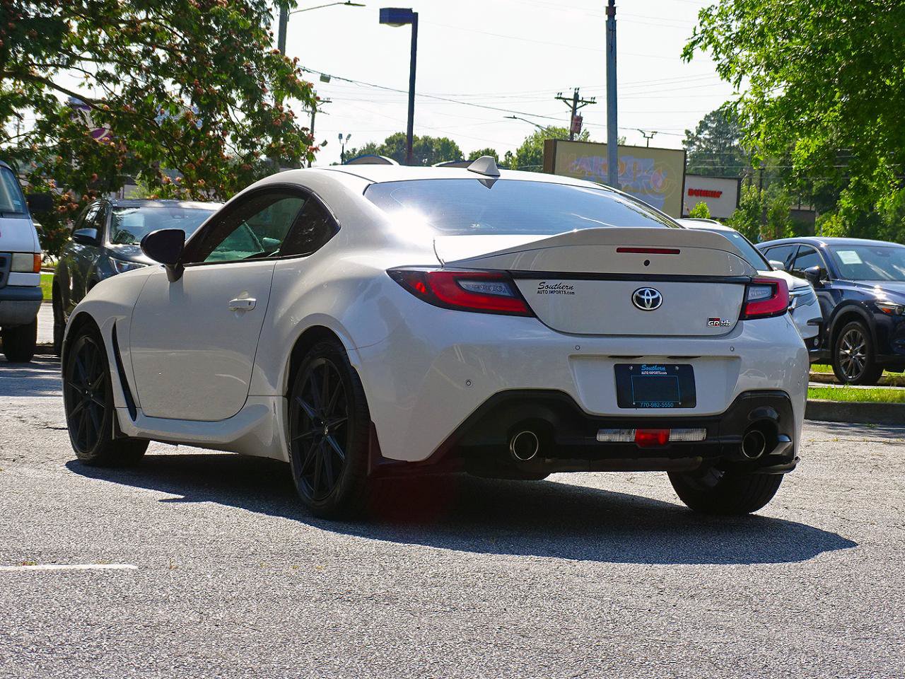 Used 2023 Toyota GR86 Premium RWD image 14