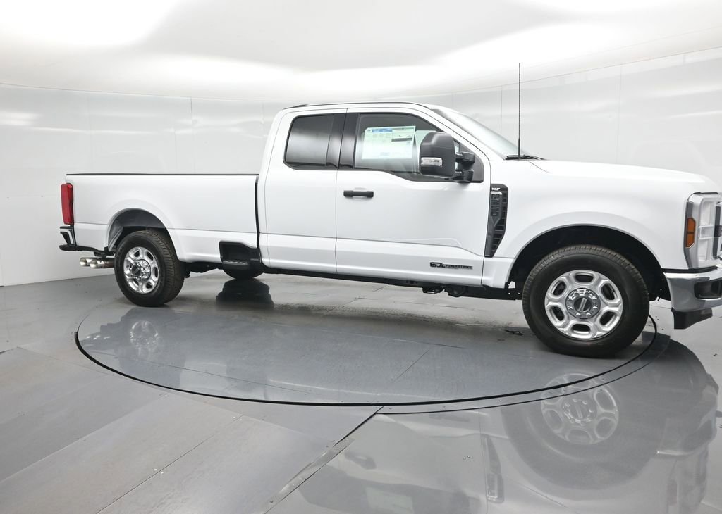 New 2026 Ford F350 XLT image 19