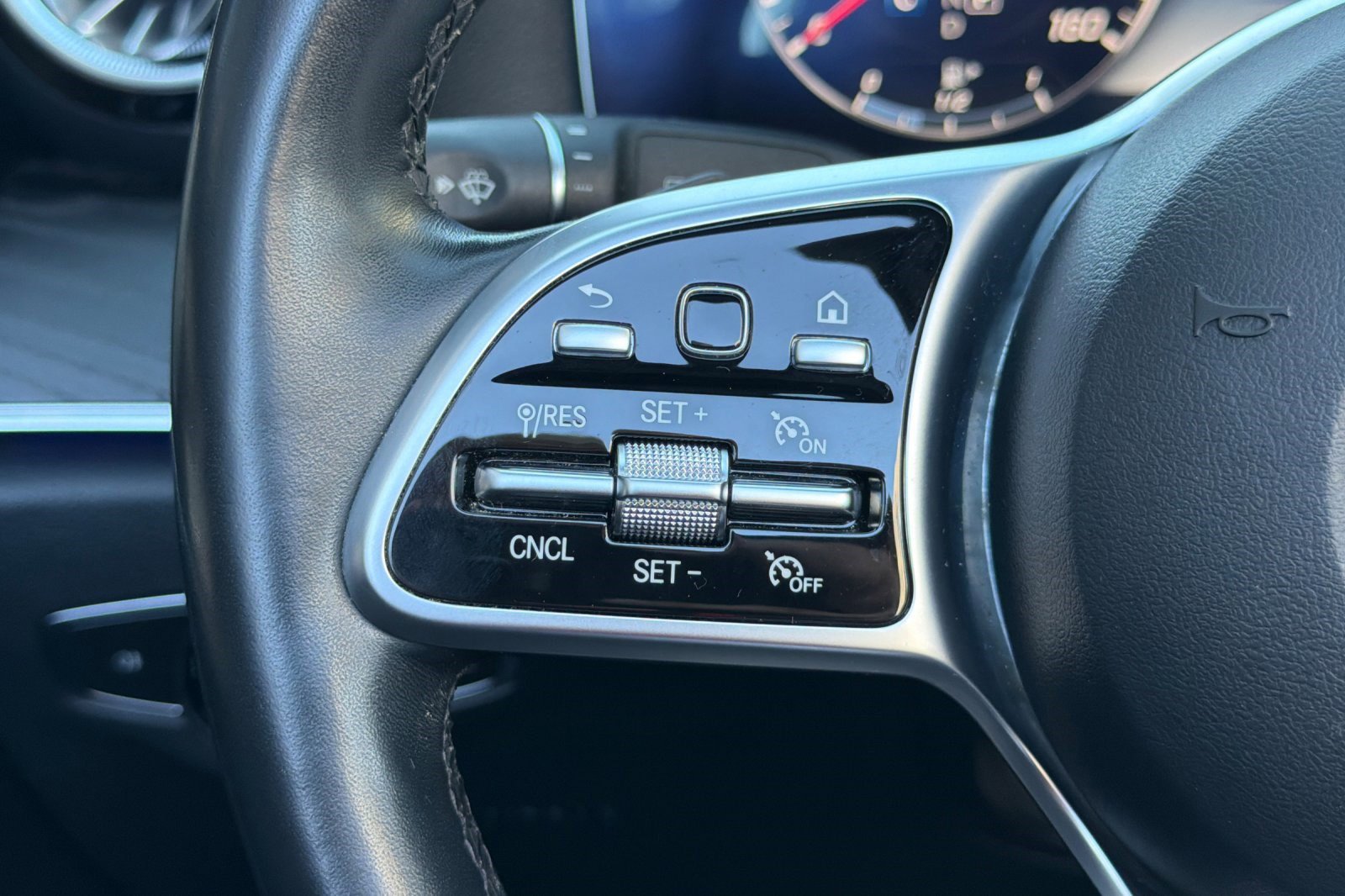 Used 2019 Mercedes-Benz E 450 Cabriolet image 32