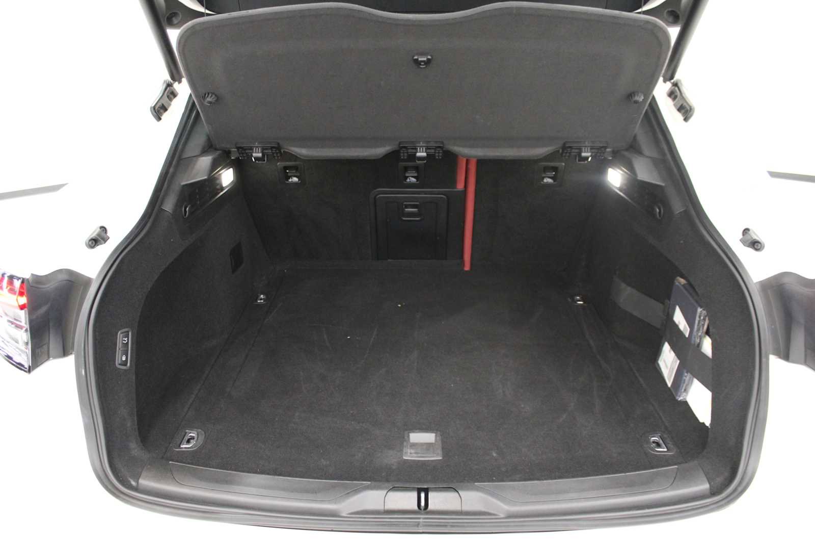 Used 2022 Maserati Levante GT image 12