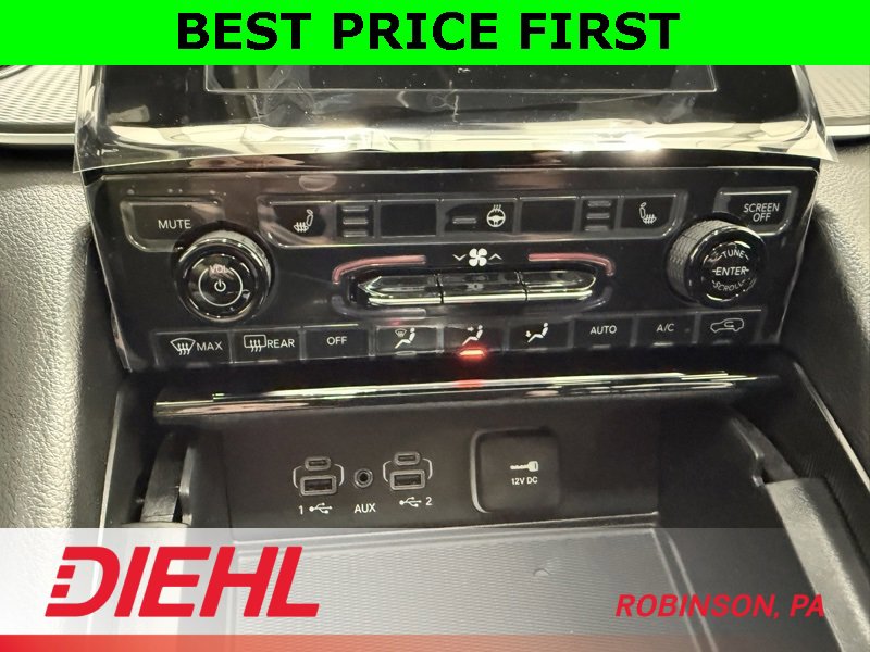 New 2025 Jeep Grand Cherokee Laredo w/ Luxury Tech Group I image 30