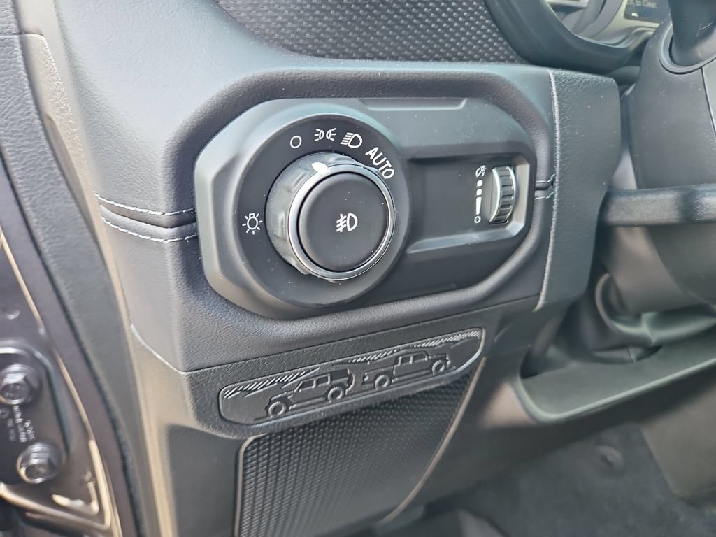 New 2026 Jeep Wrangler Unlimited Rubicon AWD/4WD image 18