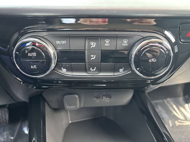 New 2026 Chevrolet Trax LT w/ Driver Confidence Package FWD image 30