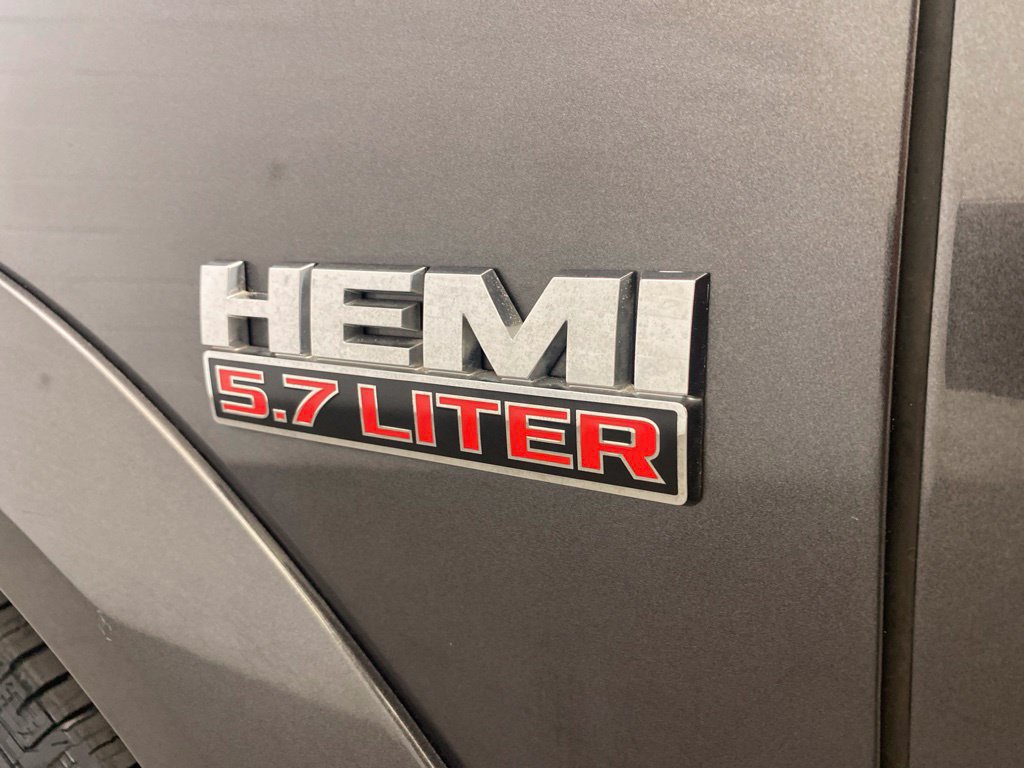 Used 2017 RAM 1500 Laramie AWD/4WD image 12