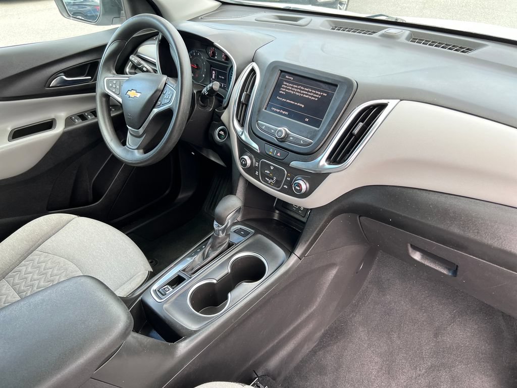 Used 2022 Chevrolet Equinox LS AWD/4WD image 11