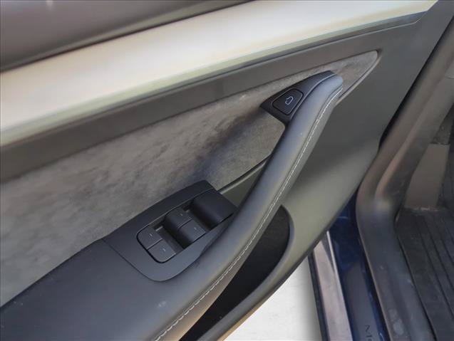 Used 2024 Tesla Model Y Performance AWD/4WD image 10