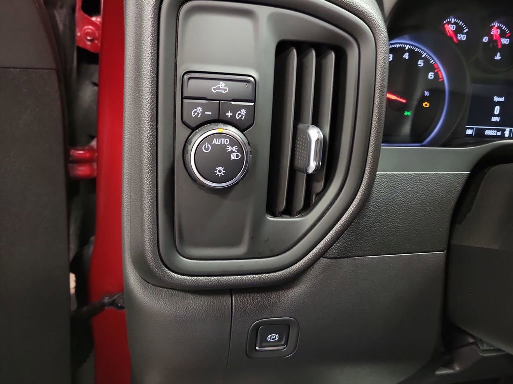 Used 2021 Chevrolet Silverado 1500 Custom w/ LPO, Dark Essentials Package image 19