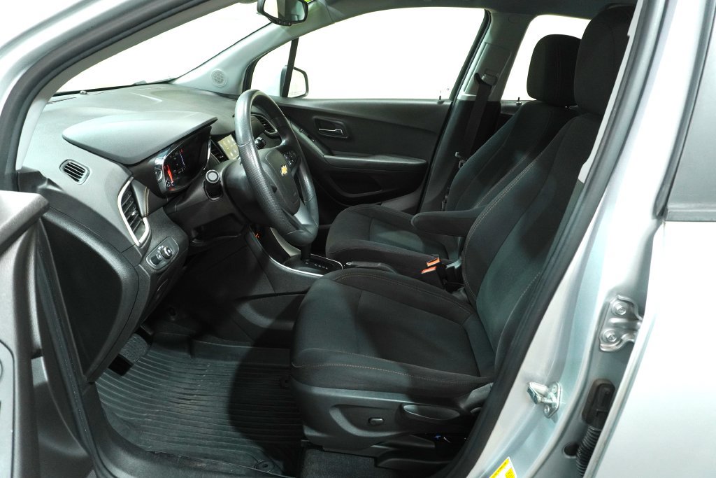 Used 2018 Chevrolet Trax LS AWD/4WD image 10