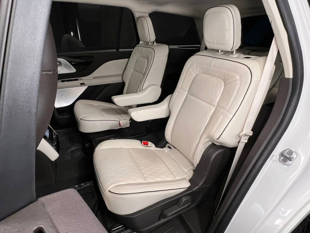 Used 2023 Lincoln Aviator Black Label image 23