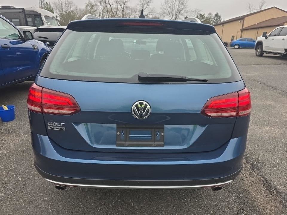 Used 2019 Volkswagen Golf Alltrack SE image 3