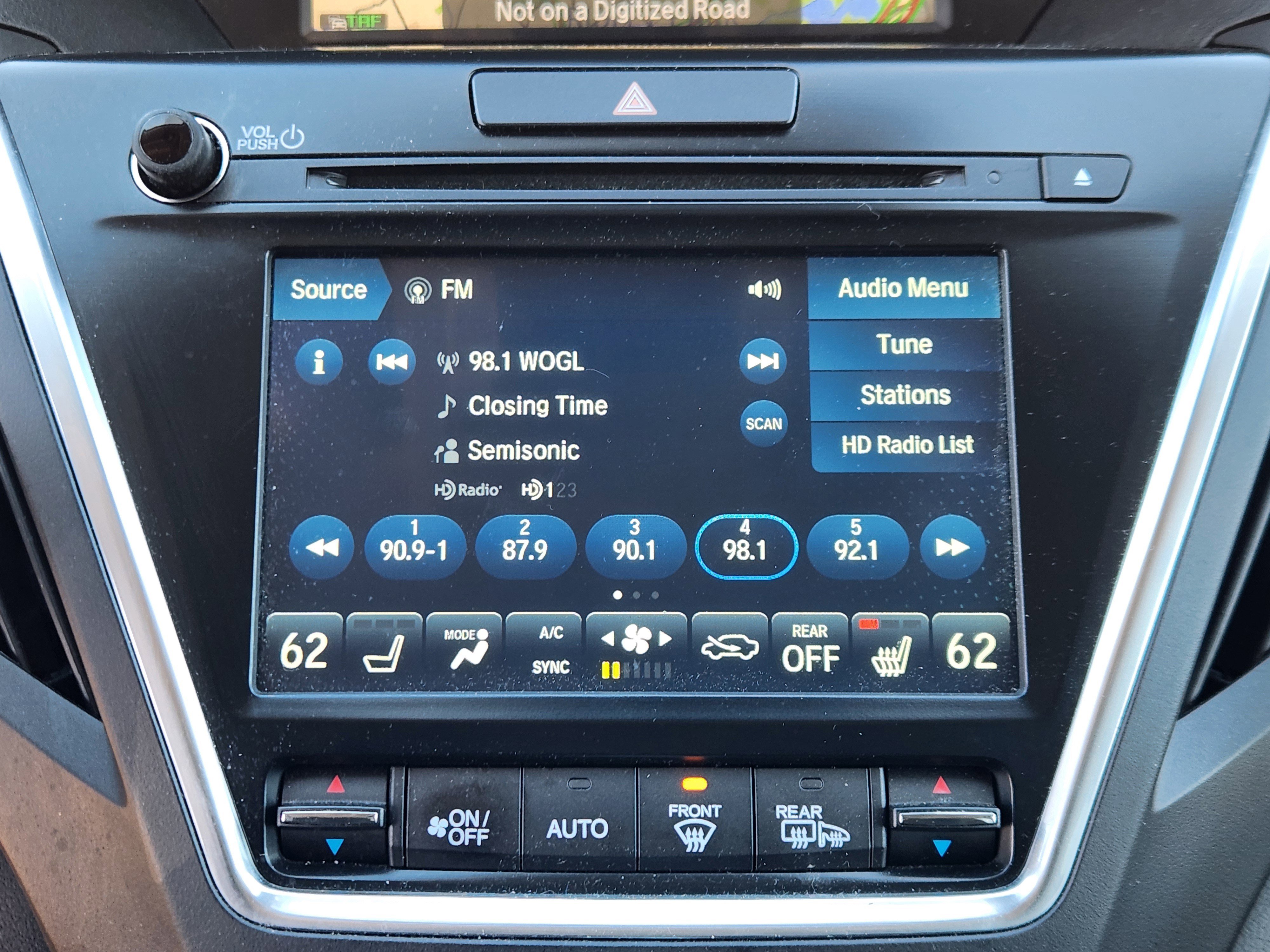 Used 2020 Acura MDX SH-AWD w/ Technology Package image 11