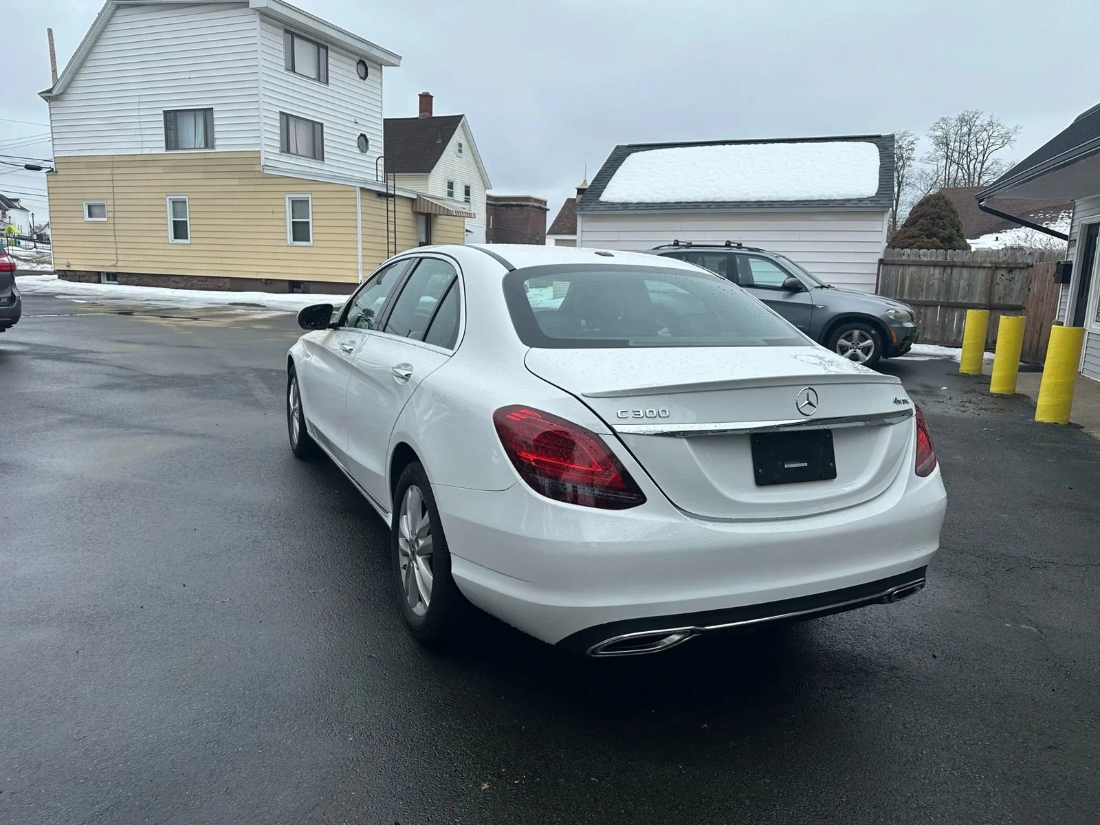 Used 2019 Mercedes-Benz C 300 4MATIC Sedan image 4