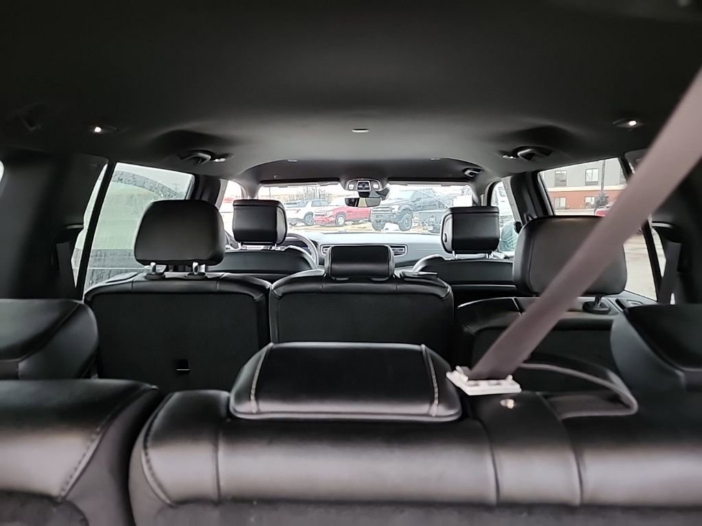 Used 2024 Jeep Wagoneer Series II w/ Flexible Seating Group image 9