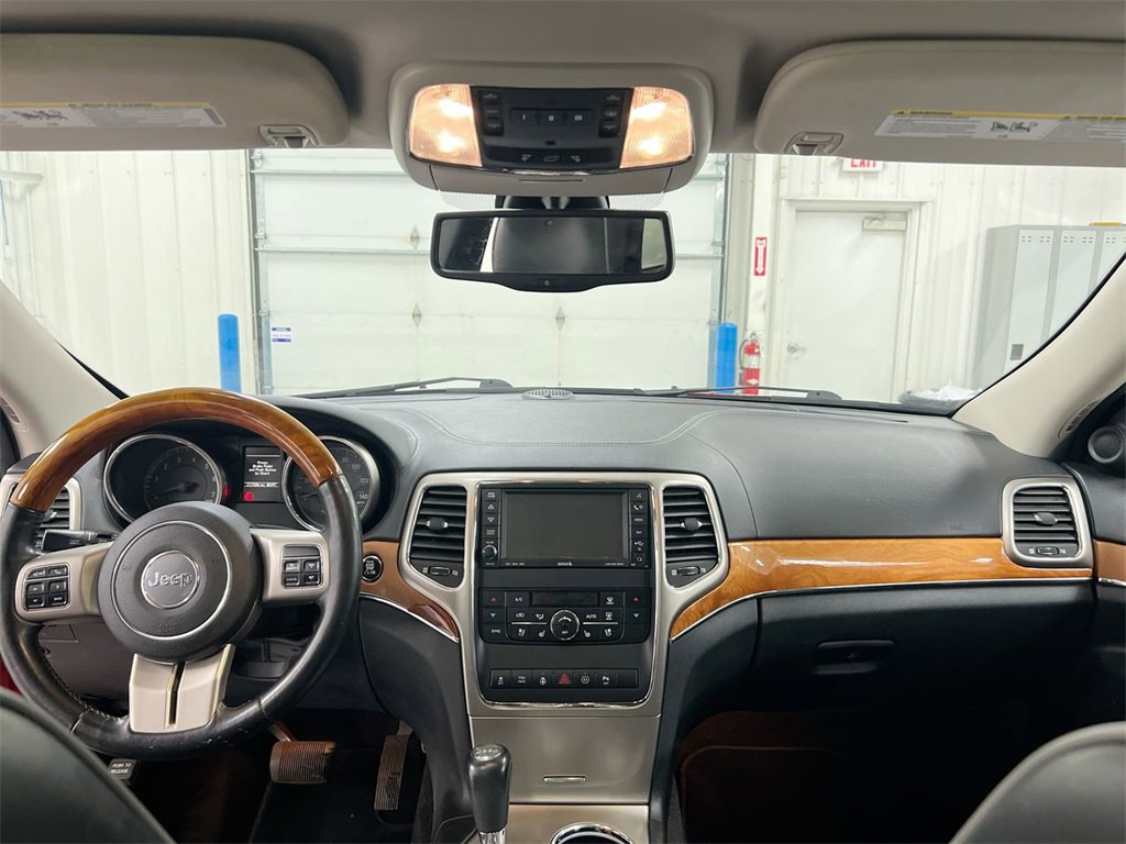 Used 2011 Jeep Grand Cherokee Overland image 10