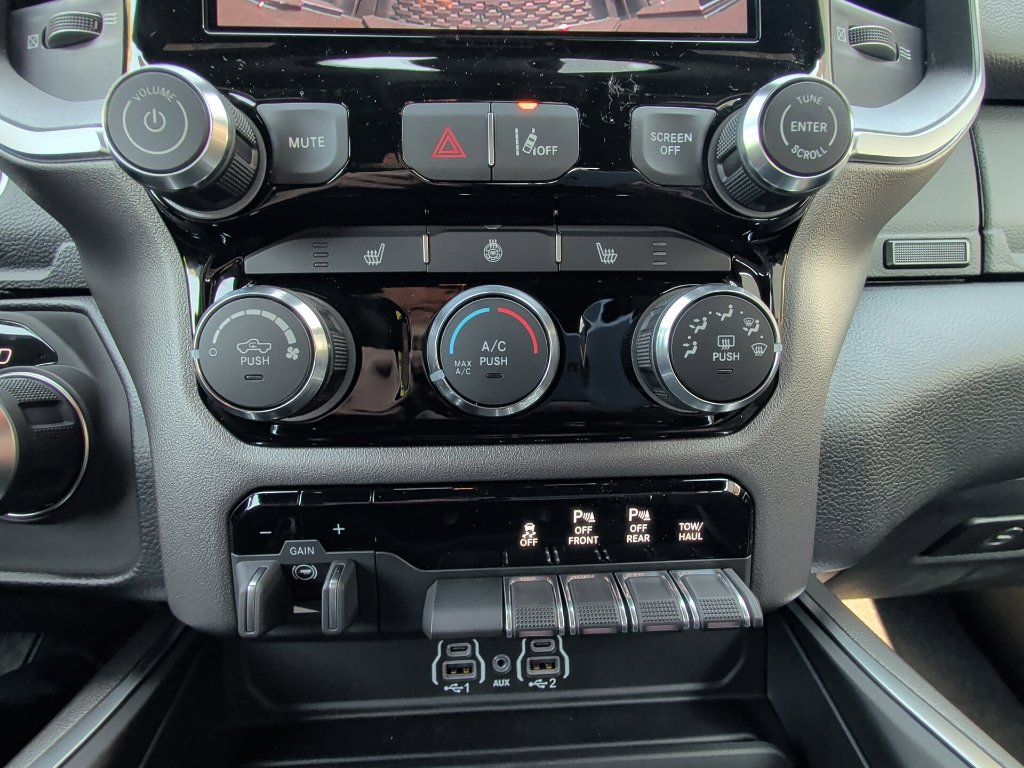 New 2026 RAM 1500 Big Horn AWD/4WD image 24