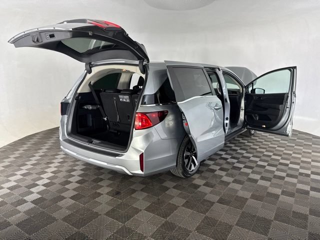 Certified 2025 Honda Odyssey EX-L image 18