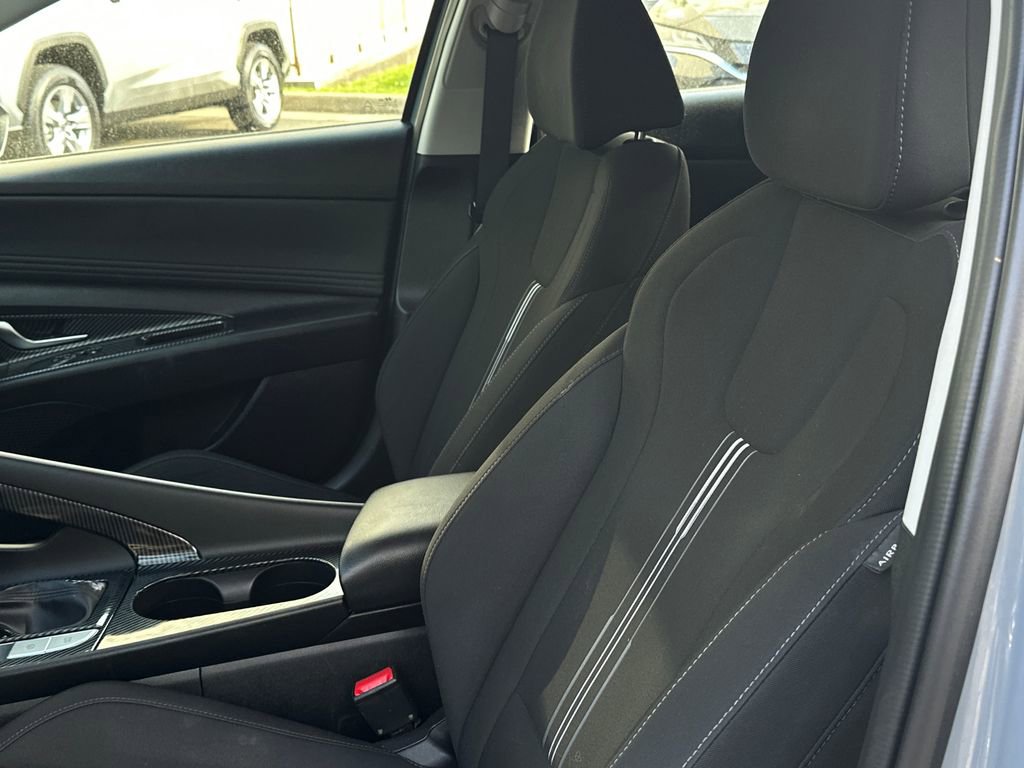 Used 2021 Hyundai Elantra SEL w/ Convenience Package FWD image 18