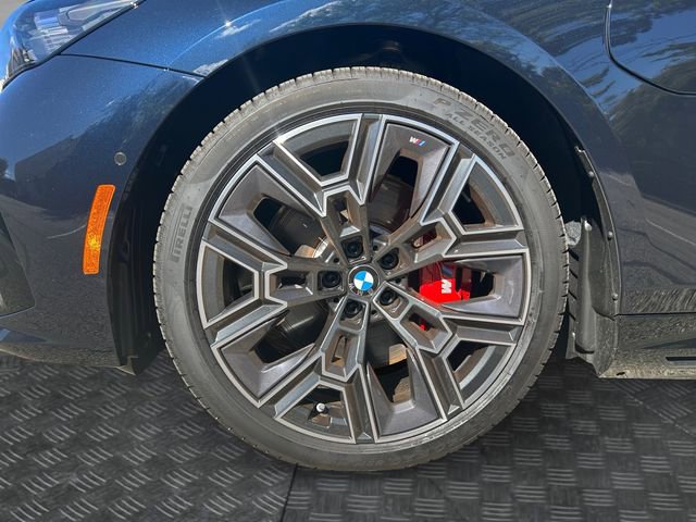 New 2026 BMW 550e xDrive w/ Executive Package image 12