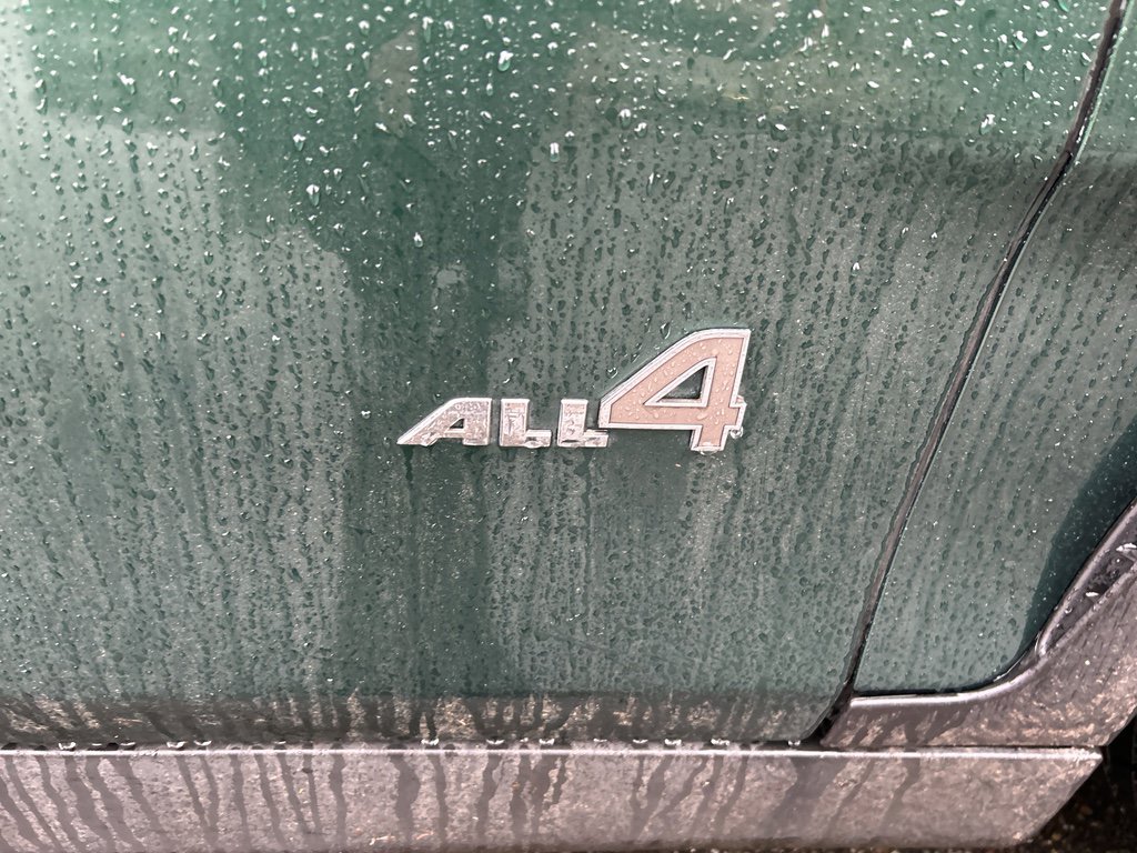 Used 2017 MINI Cooper Clubman S image 9