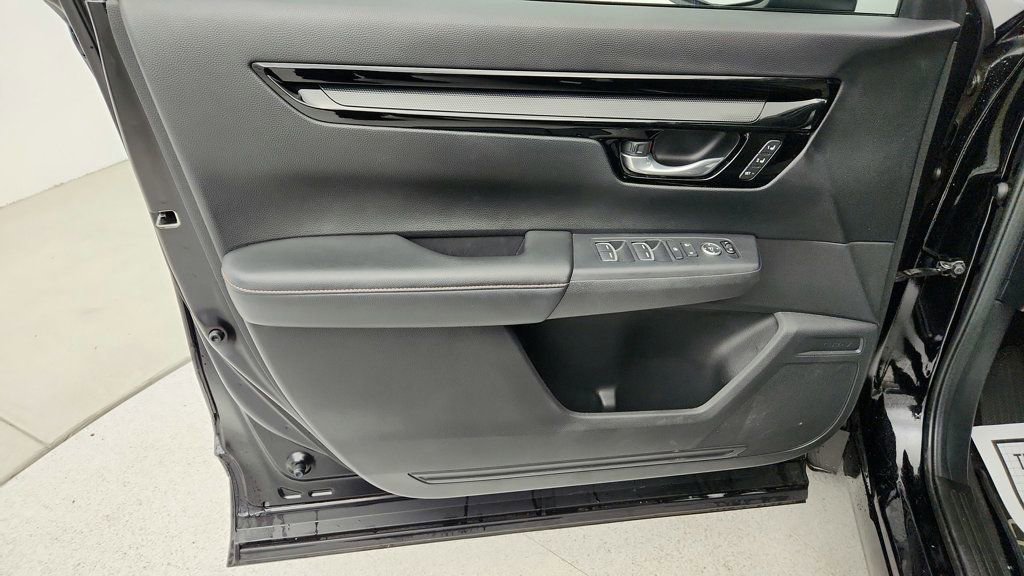 Used 2023 Honda CR-V Sport Touring image 11