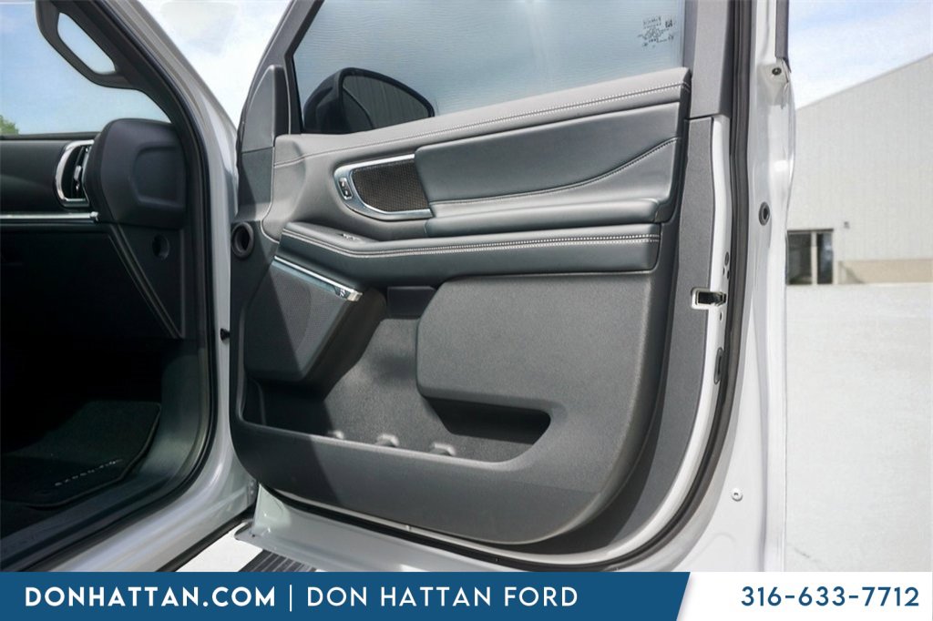 New 2025 Ford Expedition Platinum image 33