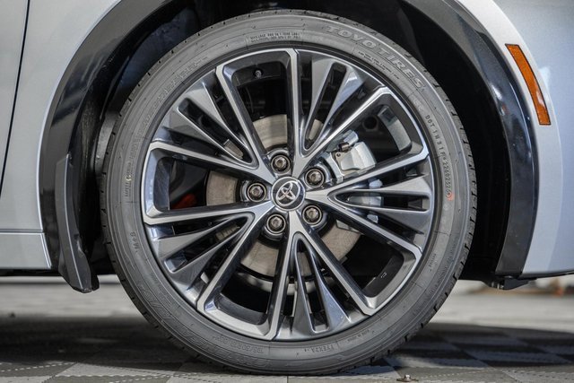 New 2026 Toyota Prius XLE image 18