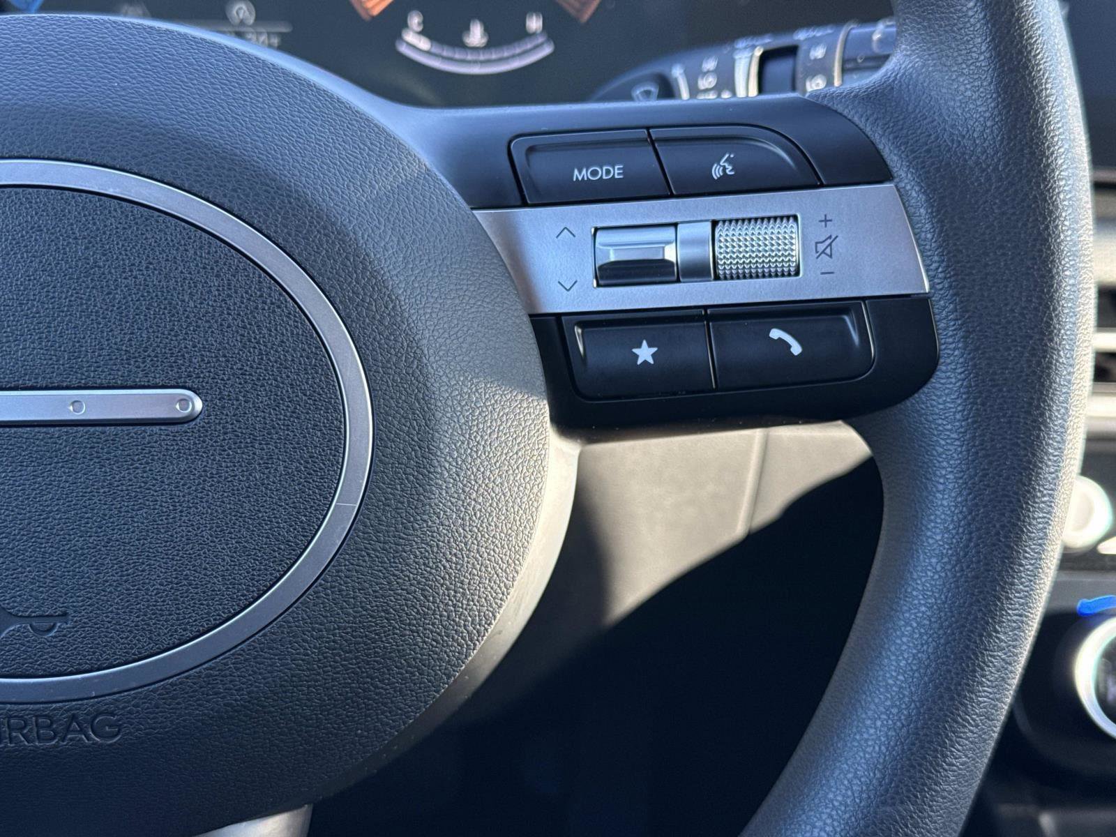 Certified 2025 Hyundai Tucson SEL image 8