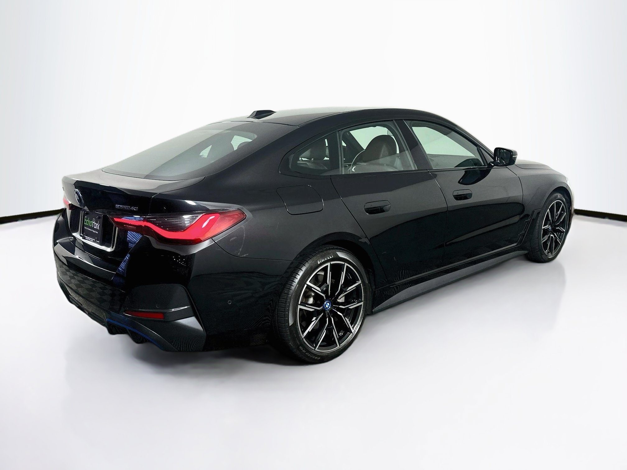 Used 2023 BMW i4 eDrive40 w/ M Sport Package RWD image 9