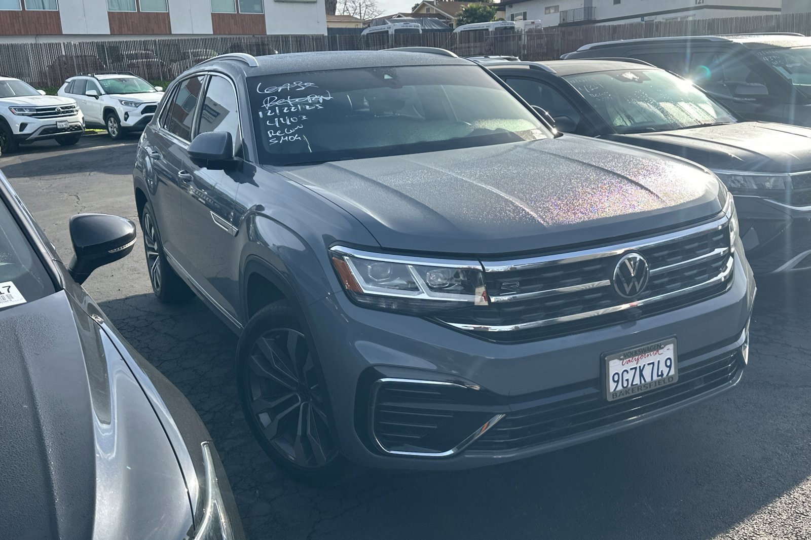 Used 2023 Volkswagen Atlas Cross Sport SEL Premium R-Line image 2