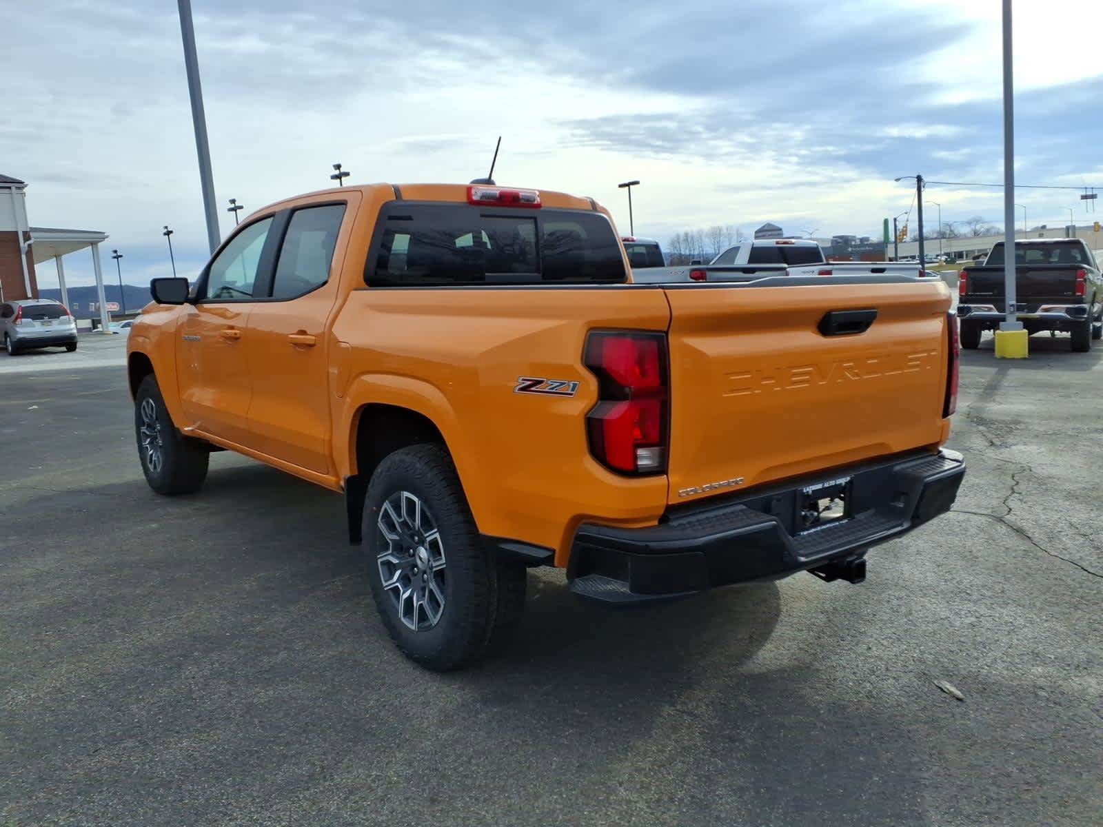 New 2026 Chevrolet Colorado Z71 w/ Technology Package AWD/4WD image 3